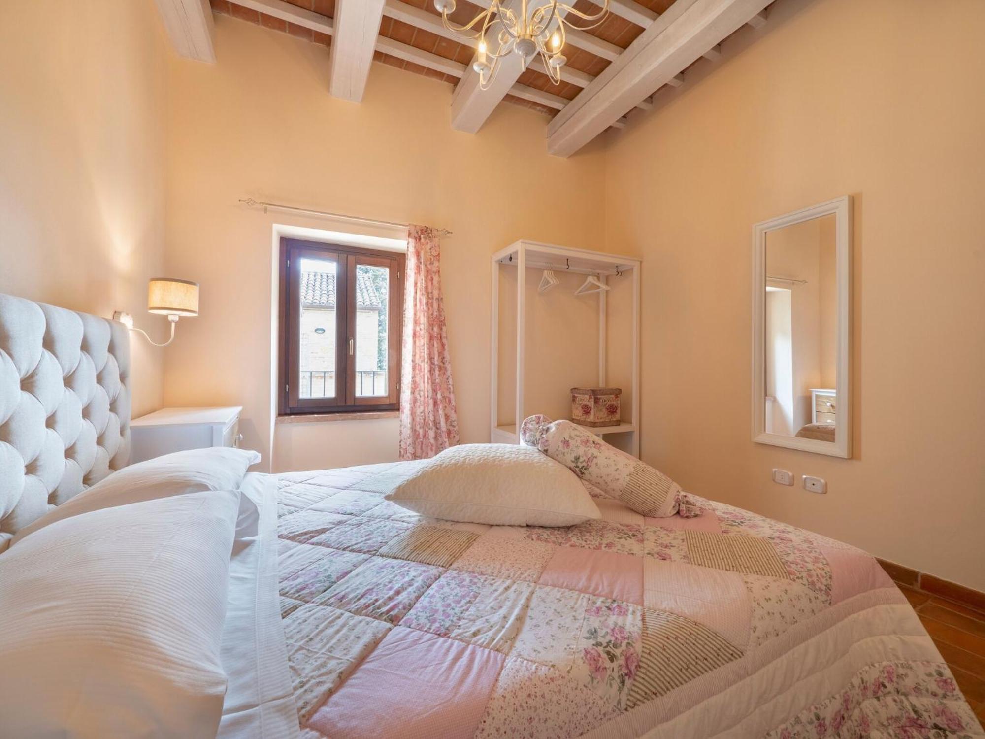Stunning Apartment In Mombaroccio Near Metauro River Kültér fotó