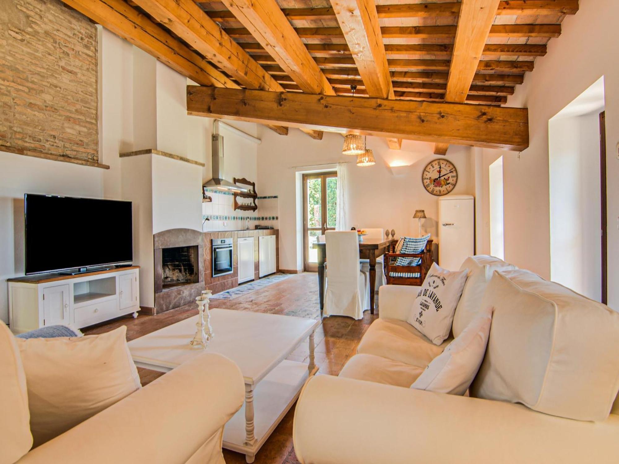 Stunning Apartment In Mombaroccio Near Metauro River Kültér fotó