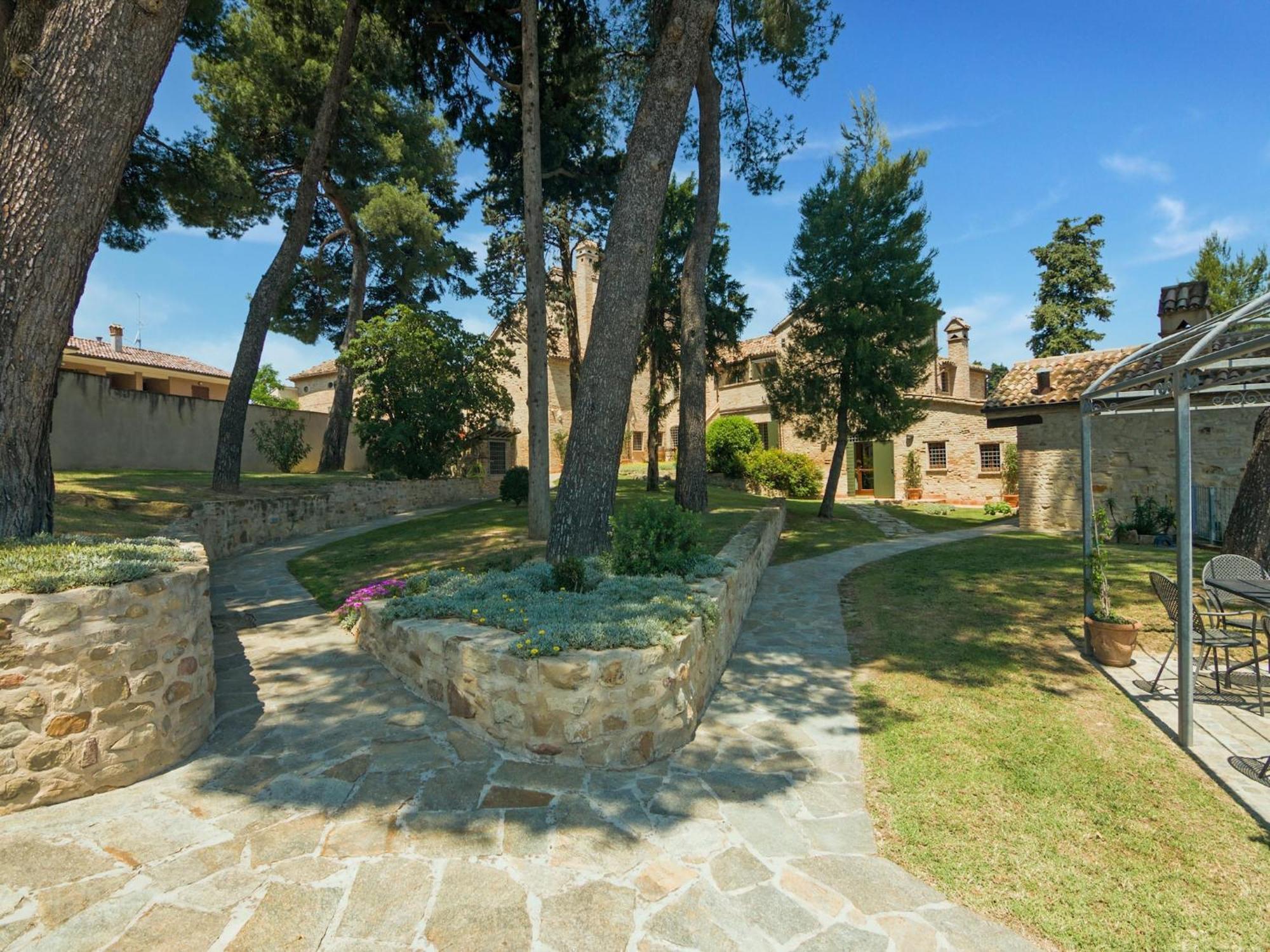 Stunning Apartment In Mombaroccio Near Metauro River Kültér fotó